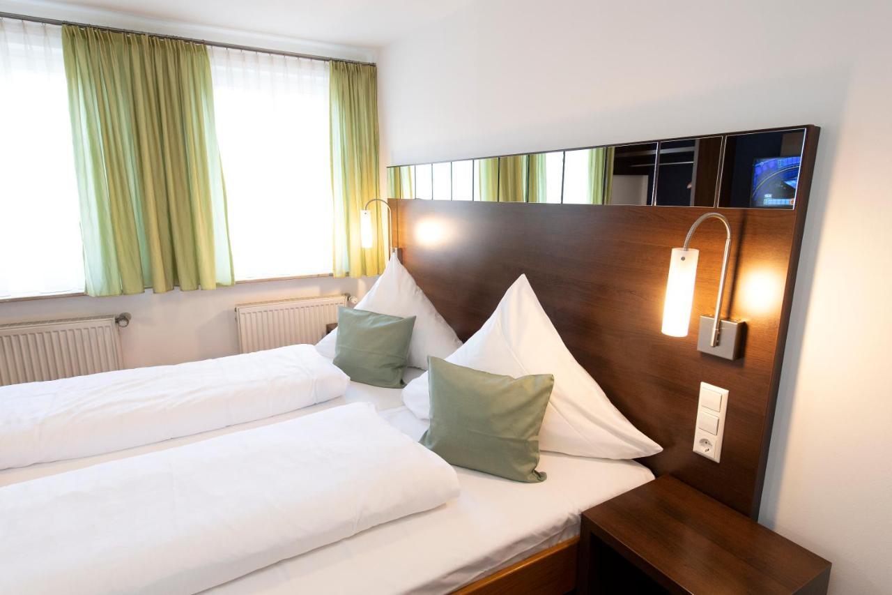Hotel Baeren 内卡河畔马尔巴赫 外观 照片